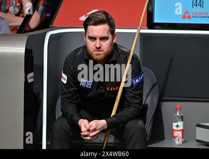 Jak Jones réagit lors de la finale des Championnats du monde Cazoo 2024 au Crucible Theatre, Sheffield, Royaume-Uni. 5 mai 2024. (Photo de Cody Froggatt/News images) à Sheffield, Royaume-Uni le 5/5/2024. (Photo de Cody Froggatt/News images/Sipa USA) crédit : Sipa USA/Alamy Live News Banque D'Images