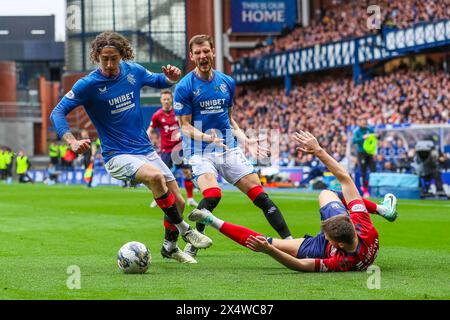 Glasgow, Royaume-Uni. 05 mai 2024. Les Rangers FC affrontent le Kilmarnock FC dans le match de premier rang écossais au stade Ibrox, stade des Rangers, à Glasgow, en Écosse, au Royaume-Uni. Le jeu est important pour les deux équipes. Si les Rangers gagnent, ils restent 3 points derrière le Celtic dans la ligue, et si Kilmarnock gagne, ils se rapprochent des qualifications pour jouer dans les compétitions européennes. Crédit : Findlay/Alamy Live News Banque D'Images