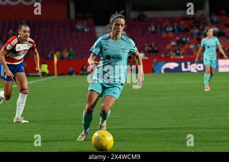 Grenade, Espagne. 04 mai 2024. Aitana Bonmatí du FC Barcelona Femenino lors du match de Liga F entre Granada CF Femenino - FC Barcelona Femenino au Nuevo Los Cármenes Stadium le 04 mai 2024 à Grenade, Espagne. (Photo de José M. Baldomero/Pacific Press) crédit : Pacific Press Media production Corp./Alamy Live News Banque D'Images