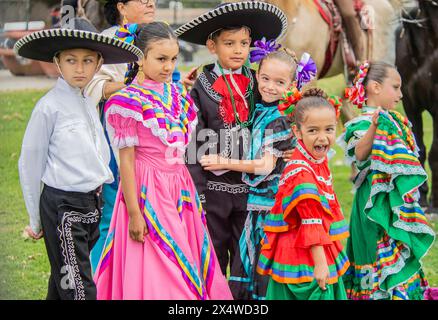 Santa Monica, États-Unis. 04 mai 2024. Patrimoine culturel mexicain-américain diversité, Cinco de Mayo est la célébration annuelle de la victoire du Mexique sur le second Empire français à la bataille de Puebla en 1862. (Photo d'Alberto Sibaja/Pacific Press) crédit : Pacific Press Media production Corp./Alamy Live News Banque D'Images