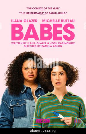 Babes (2024) réalisé par Pamela Adlon avec Shola Adewusi, Sandra Bernhard et Michelle Buteau. Il raconte l'histoire d'Eden qui tombe enceinte d'une nuit-debout et s'appuie sur sa meilleure amie mariée et mère de deux enfants pour la guider. Affiche US One Sheet.***USAGE ÉDITORIAL SEULEMENT*** crédit : BFA / Neon Banque D'Images