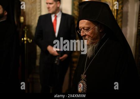 Instabul, Turquie. 04 mai 2024. Le patriarche œcuménique Bartholomée que j'ai vu à la messe orthodoxe de Pâques à la cathédrale George. Le patriarche œcuménique Bartholomeus I a célébré la messe orthodoxe de Pâques à la cathédrale George, à Fener, Istanbul. Des croyants de Grèce, Ukraine, Géorgie, Serbie et d’autres pays se sont joints à la cérémonie. (Photo de Valeria Ferraro/SOPA images/SIPA USA) crédit : SIPA USA/Alamy Live News Banque D'Images