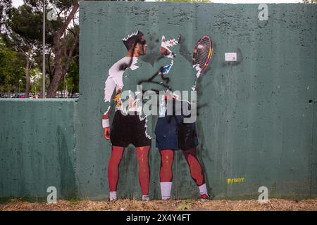 Madrid, Espagne. 5 mai 2024. Graffiti vandalisé des joueurs de tennis espagnols Carlos Alcaraz et Rafa Nadal vu sur le mur à Madrid. Le Street artiste italien TVBOY a réalisé plusieurs graffitis dans la ville de Madrid liés au sport ces dernières semaines. (Crédit image : © David Canales/SOPA images via ZUMA Press Wire) USAGE ÉDITORIAL SEULEMENT ! Non destiné à UN USAGE commercial ! Banque D'Images