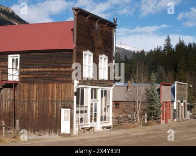 Rue principale de Saint Elmo, ville fantôme du Colorado Banque D'Images