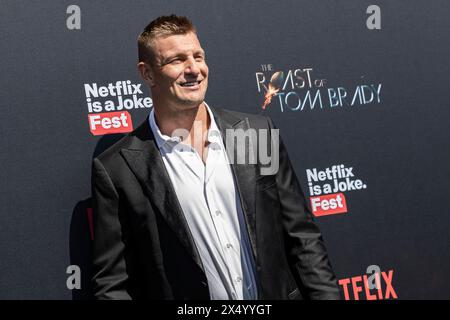 Inglewood, États-Unis. 05 mai 2024. Rob Gronkowski assiste aux arrivées de The Greatest Roast of All Time de Netflix : Tom Brady au Kia Forum à Inglewood, CA, le 5 mai 2024. (Photo de Corine Solberg/Sipa USA) crédit : Sipa USA/Alamy Live News Banque D'Images