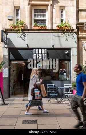 Vue de face du restaurant Nanna Mexico. Petty Cury, Cambridge, Angleterre, Royaume-Uni Banque D'Images