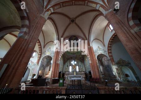 Abbaye médiévale de Chiaravalle della Colomba, province de Piacenza, Emilie-Romagne, Italie Banque D'Images