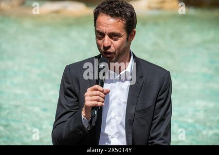 Roma, Italie. 06 mai 2024. Draw Ceremony, sorteggio per il cartellone maschile e femminile degli Internazionali di tennis a Roma. Nella foto il sorteggio svoltosi a Fontana di Trevi, Paolo Lorenzi- Roma, Italia - Lunedì 6 Maggio 2024 (foto Valentina Stefanelli/LaPresse) cérémonie de tirage, tirage au sort pour le programme masculin et féminin des internationaux de tennis à Rome. Sur la photo le tirage au sort de la Fontaine de Trevi, Paolo Lorenzi- Rome, Italie - lundi 6 mai 2024 (photo Valentina Stefanelli/LaPresse) crédit : LaPresse/Alamy Live News Banque D'Images