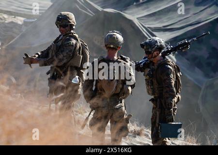 Laoag, Ilocos Norte, Philippines. 6 mai 2024. Des soldats américains participent à un exercice de contre-atterrissage à feu réel dans le cadre de l'exercice Balikatan États-Unis-Philippines de 2024, dans un contexte de tensions croissantes entre Manille et Pékin. Les exercices incluant les forces américaines, françaises et philippines ont eu lieu dans un contexte de présence militaire chinoise croissante en mer de Chine méridionale et près des eaux de Taiwan. (Crédit image : © Daniel Ceng Shou-Yi/ZUMA Press Wire) USAGE ÉDITORIAL SEULEMENT! Non destiné à UN USAGE commercial ! Crédit : ZUMA Press, Inc/Alamy Live News Banque D'Images