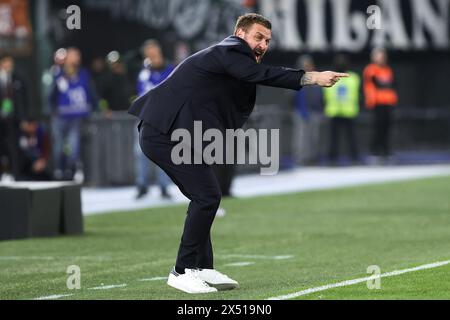 Daniele de Rossi entraîneur-chef de Roma Gestures lors du championnat italien Serie A match de football entre L'AS Roma et la Juventus FC le 5 mai 2024 au Stadio Olimpico à Rome, Italie - photo Federico Proietti / DPPI Banque D'Images