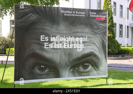 Wahlkampf - Europawahl 2024 Wahlplakat der FDP, es ist nicht egal. Es ist Europa. Marie-Agnes Strack-Zimmermann. Münster, Rhénanie-du-Nord-Westphalie, DEU, Deutschland, 06.05.2024 *** campagne électorale élections européennes 2024 FDP affiche électorale, It doesnt Matter ITS Europe Marie Agnes Strack Zimmermann Münster, Rhénanie-du-Nord-Westphalie, DEU, Allemagne, 06 05 2024 Banque D'Images