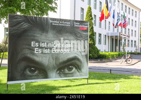 Wahlkampf - Europawahl 2024 Wahlplakat der FDP, es ist nicht egal. Es ist Europa. Marie-Agnes Strack-Zimmermann. Münster, Rhénanie-du-Nord-Westphalie, DEU, Deutschland, 06.05.2024 *** campagne électorale élections européennes 2024 FDP affiche électorale, It doesnt Matter ITS Europe Marie Agnes Strack Zimmermann Münster, Rhénanie-du-Nord-Westphalie, DEU, Allemagne, 06 05 2024 Banque D'Images