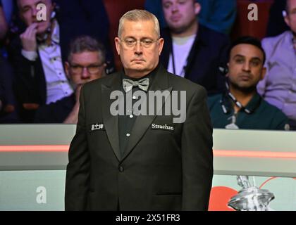 Arbitre Paul collier, lors de la finale des Championnats du monde Cazoo 2024 au Crucible Theatre, Sheffield, Royaume-Uni, le 6 mai 2024 (photo de Cody Froggatt/News images) Banque D'Images