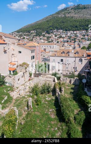 Vue de Dubrovnik vers le mont SRD, Croatie. Banque D'Images