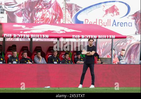 Leipzig, Allemagne. 27 avril 2024. firo : 27.04.2024, football, football, 1.Liga, 1.Bundesliga, saison 2023/2024, RB, Red Bull Leipzig - BVB, Borussia Dortmund 4:1 entraîneur déception Edin Terzic, BVB/dpa/Alamy Live News Banque D'Images