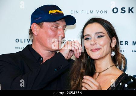 Oliver Masucci und Bella Dayne BEI der Premiere des Kinofilms Bad Director im CineNova. Köln, 06.05.2024 *** Oliver Masucci et Bella Dayne à la première du film Bad Director au CineNova Cologne, 06 05 2024 Foto:XR.xSchmiegeltx/xFuturexImagex Director 4527 Banque D'Images