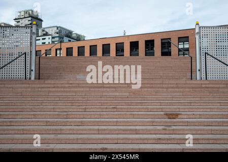 Architecture en escalier, vue urbaine dans la ville. Banque D'Images