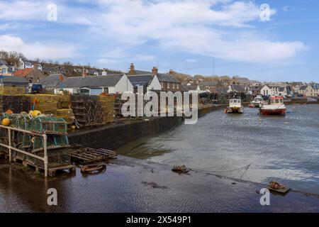 Le village de pêcheurs de Johnshaven, situé dans l'Aberdeenshire, en Écosse. Banque D'Images