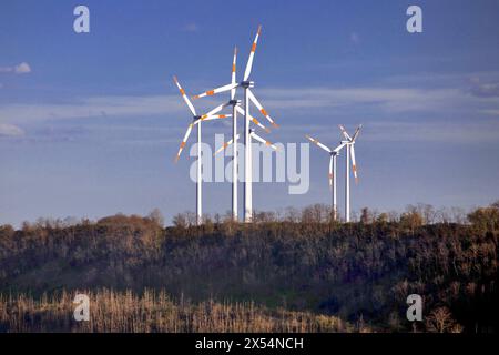 Éoliennes de la mine de lignite à ciel ouvert de Garzweiler, Allemagne, Rhénanie du Nord-Westphalie, Rhénanie, Juechen Banque D'Images