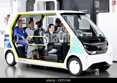 Roi Philippe - Filip de Belgique photographié lors d'une visite royale au centre technique Toyota, à Zaventem, mardi 07 mai 2024. Ce centre abrite les services de recherche et développement, d'achat et de fabrication, de conception et d'ingénierie de Toyota Motor Europe, y compris une piste d'essai de pointe inaugurée en 2011. Ce centre est, entre autres, chargé de renforcer la position du constructeur automobile japonais dans le domaine de l’hydrogène vert et la durabilité de ses modèles européens. Cette visite s’inscrit dans le cadre du 60e anniversaire de l’Association Belgique-Japon, le Belgi Banque D'Images