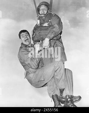 JUMPING JACKS 1952 film Paramount Pictures avec Dean Martin au sommet et Jerry Lewis Banque D'Images