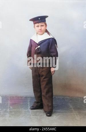 personnes, enfants, portrait - garçons, en costume marin, avec casquette, pleine longueur, Würzburg, vers 1900, AUTORISATION-DROITS-SUPPLÉMENTAIRES-INFO-NOT-AVAILABLE Banque D'Images