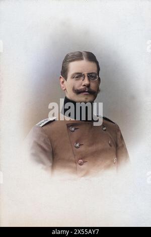 Personnes, hommes, portrait / demi-longueur 1900s, homme en uniforme, Coblence, 1904, ADDITIONAL-RIGHTS-CLEARANCE-INFO-NOT-AVAILABLE Banque D'Images