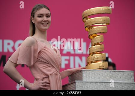 Novara, Italie. 06 mai 2024. Trofeo Senza Fine pendant l'étape 3 - Novara-Fossano, course Giro d'Italia à Novara, Italie, 06 mai 2024 crédit : Agence photo indépendante/Alamy Live News Banque D'Images