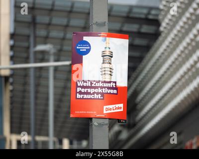 Die Linke (la gauche) affiche de campagne électorale pour les élections communales en Saxe. Le bâtiment de la tour de télévision est sur la plaque publicitaire. Banque D'Images