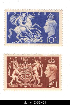 Une paire de timbres-poste à la menthe de grande valeur, King George VI de Grande-Bretagne sur fond blanc. Banque D'Images