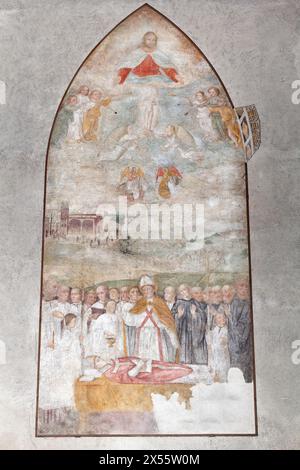 Les funérailles de Saint Martin de Tours et Saint Ambroise (le miracle de la bilocation, fresque de Bergognone, 1512) - église San Pietro in Gessate, Milan, Italie Banque D'Images