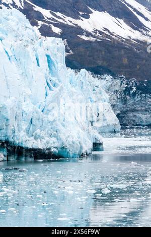 Le terminus du glacier Margerie dans le bras de mer Tarr, parc national de Glacier Bay, en Alaska Banque D'Images