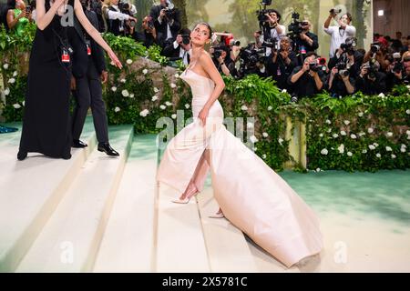 New York, États-Unis. 6 mai 2024. Kylie Jenner présente au Metropolitan Museum of Art costume Institute Benefit Gala 2024 à New York, États-Unis le crédit photo devrait se lire : Matt Crossick/Alamy Live News Banque D'Images