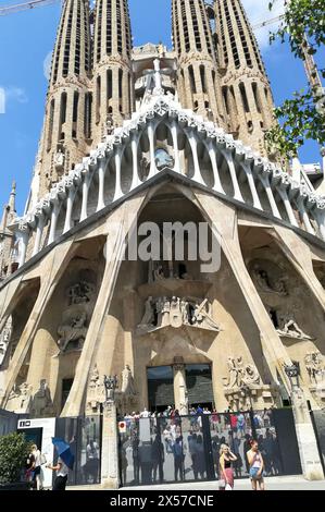 Barcelone, Espagne : ville dynamique et parcs. Banque D'Images