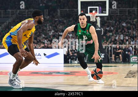 Athènes, Grèce. 07 mai 2024. 10 Kostas Sloukas du Panathinaikos Athènes lors de l'Euroleague, Playoff d, match 5, entre le Panathinaikos Athènes et le Maccabi Playtika tel Aviv à Oaka Altion le 7 mai 2024, à Athènes, en Grèce. Crédit : Agence photo indépendante/Alamy Live News Banque D'Images