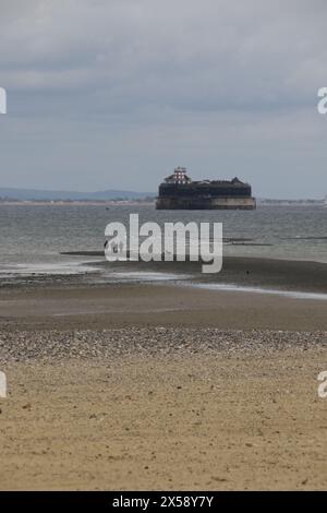 Fort marin dans le Solent à marée basse vu de Ryde, île de Wight Banque D'Images