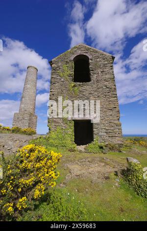 Winding Gear Tower, Pary`s Mountain, Anglesey, pays de Galles du Nord, Royaume-Uni, Banque D'Images