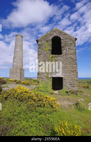 Winding Gear Tower, Pary`s Mountain, Anglesey, pays de Galles du Nord, Royaume-Uni, Banque D'Images