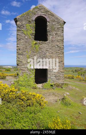 Winding Gear Tower, Pary`s Mountain, Anglesey, pays de Galles du Nord, Royaume-Uni, Banque D'Images