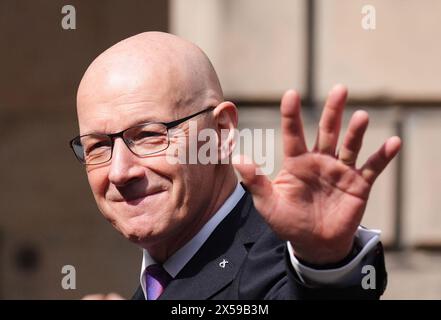 John Swinney après avoir parlé aux médias après avoir prêté serment en tant que premier ministre de l'Écosse et gardien du sceau écossais, à la Cour de session d'Édimbourg. Date de la photo : mercredi 8 mai 2024. Banque D'Images