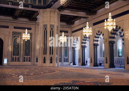 Sultan Qaboos Grande Mosquée salle de prière principale intérieur Muscat Oman Banque D'Images