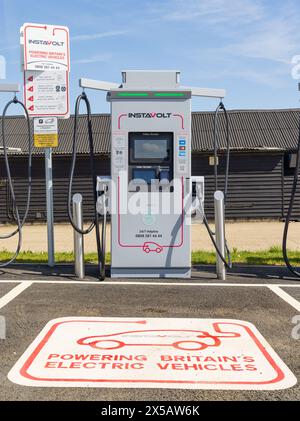 Borne de recharge pour véhicule électrique InstaVolt EV, Suffolk. ROYAUME-UNI Banque D'Images