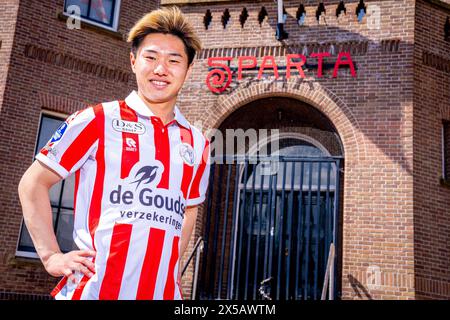 Rotterdam, pays-Bas. 07 mai 2024. ROTTERDAM, 07-05-2024, Het Kasteel, Eredivisie néerlandaise, saison 2023/2024, joueurs japonais de Sparta Rotterdam, joueur de Sparta Shunsuke Mito crédit : Pro Shots/Alamy Live News Banque D'Images