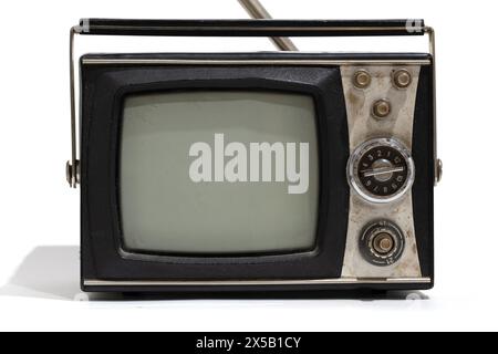 Vieille télévision isolée sur un fond blanc. Style rétro. Vintage Banque D'Images