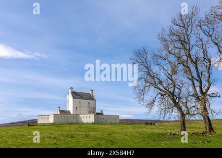 Le château de Corgarff est un château écossais isolé avec un mur d'enceinte en forme d'étoile dans les Cairngorms Highlands, Aberdeenshire, Écosse. Banque D'Images