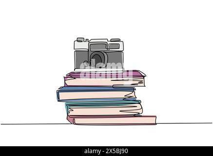 Dessin en ligne continue unique d'une caméra de poche analogique classique vintage au-dessus de la pile de livres sur le bureau. Ancien concept d'équipement de photographie rétro. Une ligne Illustration de Vecteur