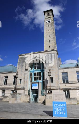 Extérieur du SeaCity Museum à Southampton, qui comprend l'histoire du Titanic et a ouvert le 10 avril 2012, pour marquer le centenaire de RMS Titanic. Banque D'Images