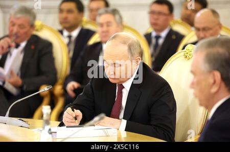 Moscou, Russie. 08 mai 2024. Le président russe Vladimir Poutine lors de la réunion du Conseil économique eurasien suprême, au Grand Palais du Kremlin, le 8 mai 2024 à Moscou, Russie. La réunion coïncide avec le dixième anniversaire de la signature du Traité sur l'Union économique eurasienne. Crédit : Alexander Kazakov/Kremlin Pool/Alamy Live News Banque D'Images