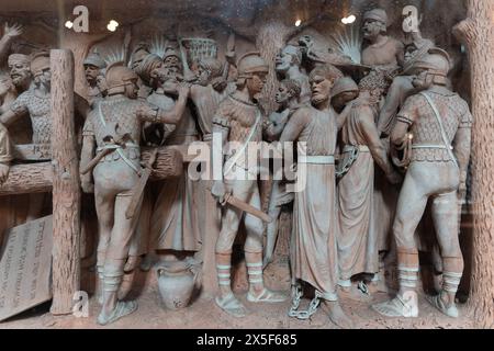 TRURO, CORNOUAILLES, ROYAUME-UNI, 6 MAI. Vue intérieure de la cathédrale de Truro, Cornouailles, le 6 mai 2024. Banque D'Images