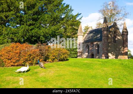 Chapelle sur la colline de Moot, la colline où les rois écossais ont été couronnés jusqu'en 1296, Scone Palace, Perthshire, Highlands, Écosse Banque D'Images